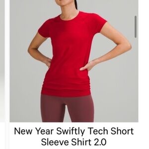 lululemon athletica Vibrant Red Short swiftly Sleeve Tee